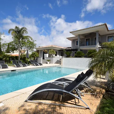 Modern With Swimming Pool Near Carvoeiro Willa