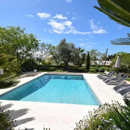 Modern With Swimming Pool Near Carvoeiro Willa *
