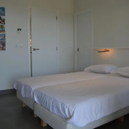 Modern With Swimming Pool Near Carvoeiro