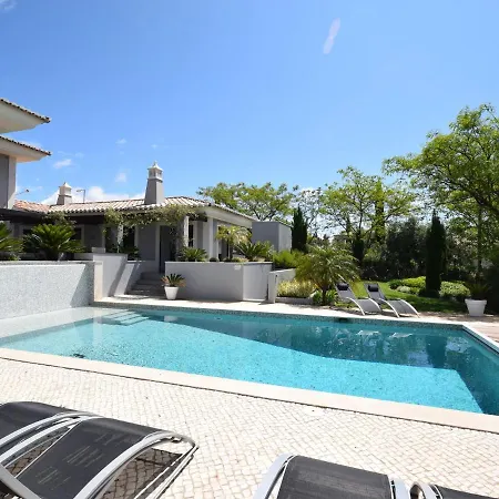 Modern With Swimming Pool Near Carvoeiro Carvoeiro (Lagoa)