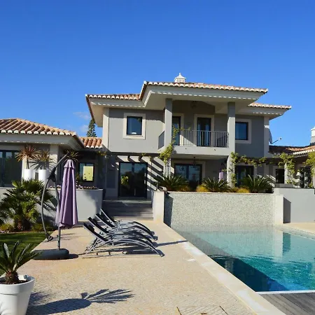Modern With Swimming Pool Near Carvoeiro Villa