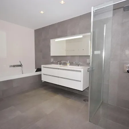 Modern With Swimming Pool Near Carvoeiro Villa