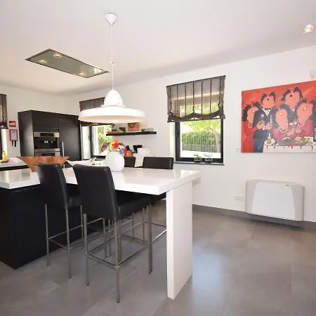 Modern With Swimming Pool Near Carvoeiro * Carvoeiro (Lagoa)
